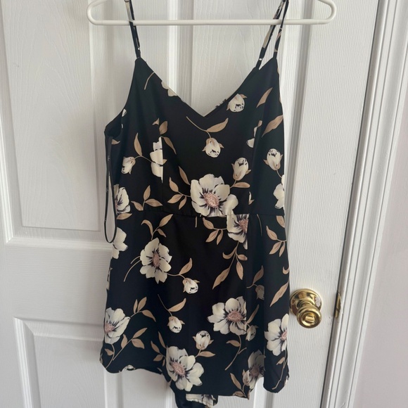 Lulus black floral romper - Picture 2 of 2